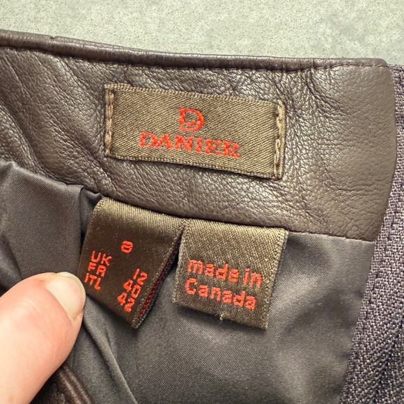 Vintage Danier chocolate brown leather maxi skirt - Picture 2 of 8